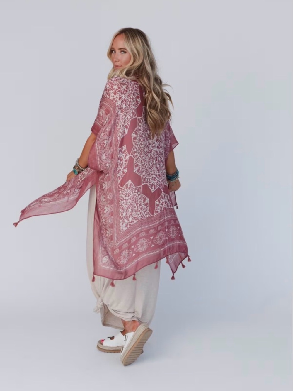 Three Birds Nest Lightweight Paisley Kimono Cardigan in Rust and Cream